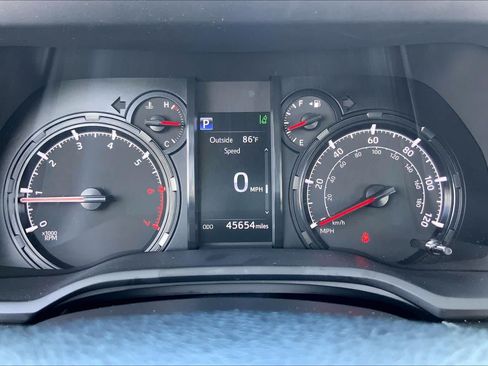 Used 2024 Toyota 4Runner SR5 RWD image 25