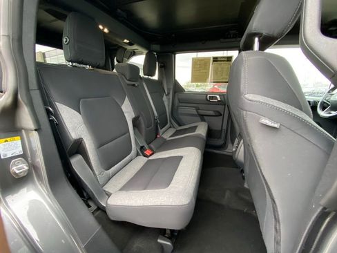 Used 2025 Ford Bronco Big Bend image 29