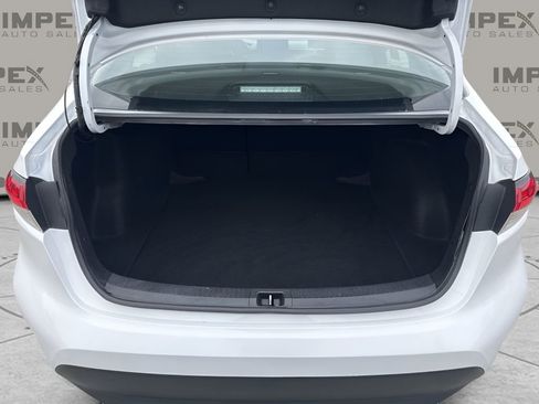 Used 2024 Toyota Corolla LE image 25