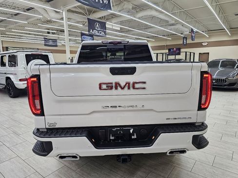Used 2025 GMC Sierra 1500 Denali w/ Denali Reserve Package AWD/4WD image 7