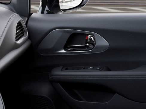 New 2027 Chrysler Pacifica Limited AWD/4WD image 26