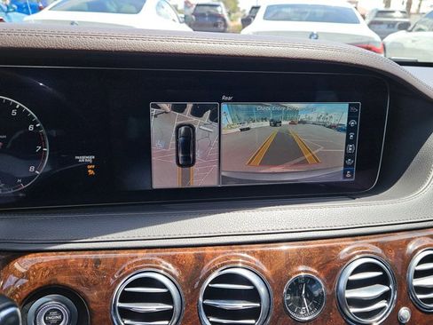 Used 2018 Mercedes-Benz S 560 Sedan image 13
