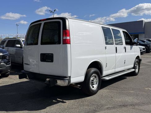 Used 2024 Chevrolet Express 2500 w/ Driver Convenience Package image 4