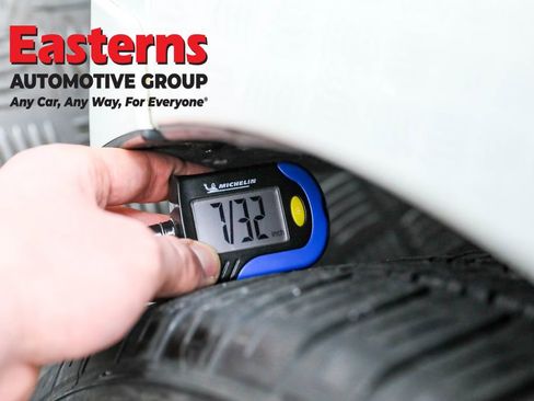 Used 2017 Nissan Maxima Platinum image 28