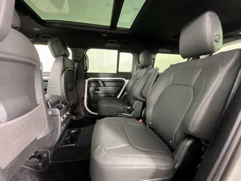 New 2026 Land Rover Defender 130 X-Dynamic SE AWD/4WD image 5