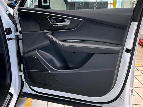 Used 2024 Audi Q7 2.0T Premium Plus image 21