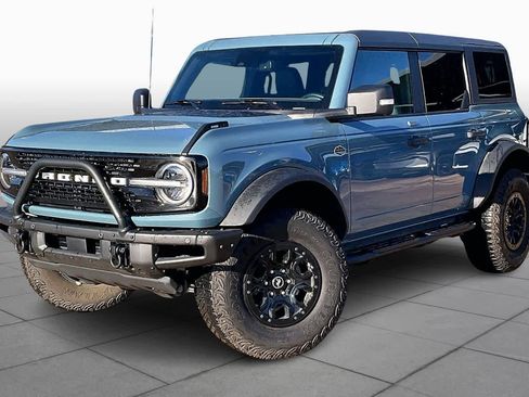 Used 2023 Ford Bronco Wildtrak image 3