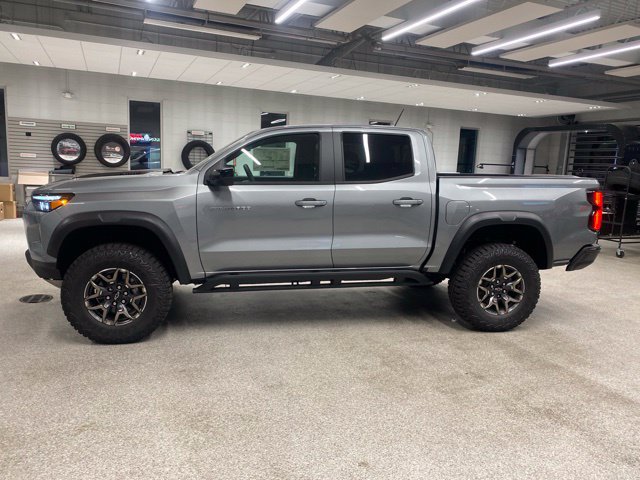 New 2026 Chevrolet Colorado ZR2 w/ Technology Package AWD/4WD image 9