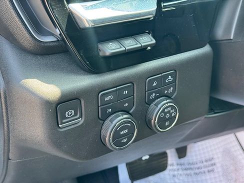 Used 2023 Chevrolet Silverado 1500 High Country w/ High Country Premium Package AWD/4WD image 17