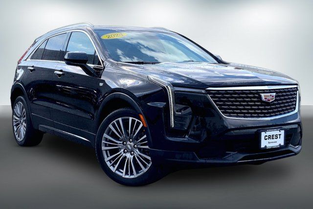 Used 2024 Cadillac XT4 Premium Luxury AWD/4WD image 1
