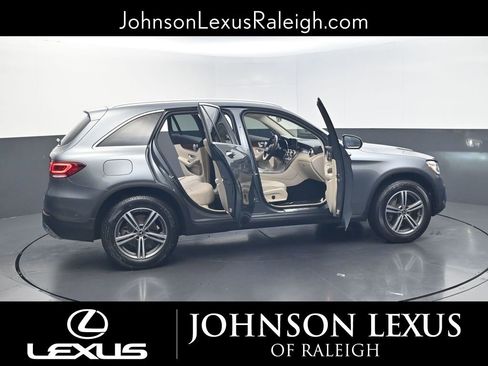 Used 2020 Mercedes-Benz GLC 300 4MATIC image 31