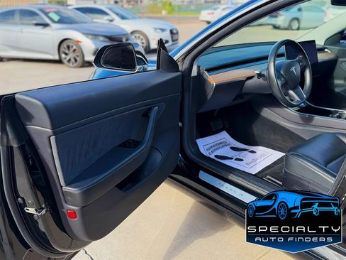 Used 2019 Tesla Model 3 Standard Range Plus RWD image 12