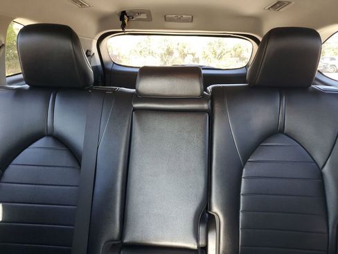 Used 2020 Toyota Highlander XLE image 13