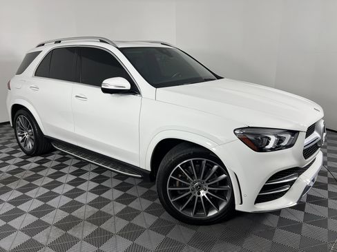 Certified 2020 Mercedes-Benz GLE 580 4MATIC image 2