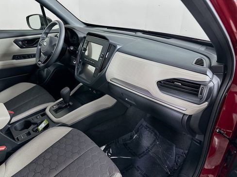 Certified 2025 Subaru Forester image 33