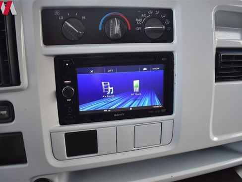 Used 2006 Chevrolet Express 3500 image 17