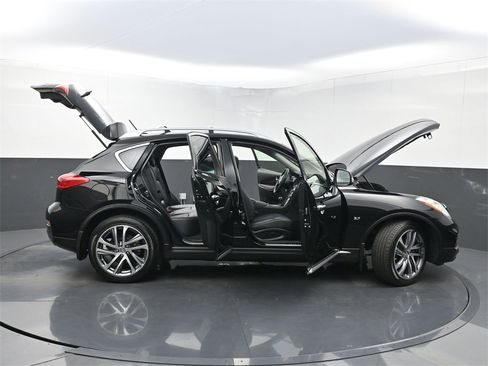 Used 2017 INFINITI QX50 Journey w/ Premium Package image 34