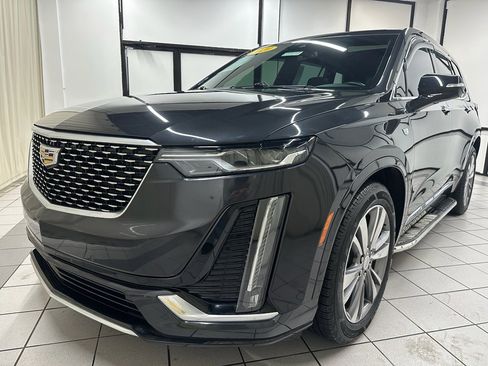 Used 2020 Cadillac XT6 Premium Luxury image 11