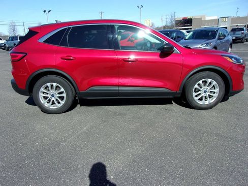Certified 2022 Ford Escape SE w/ Convenience Package FWD image 7
