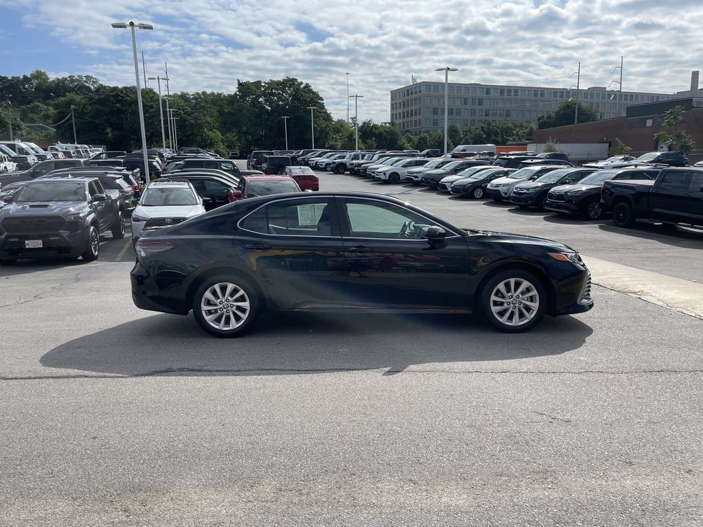 Used 2024 Toyota Camry LE FWD image 7