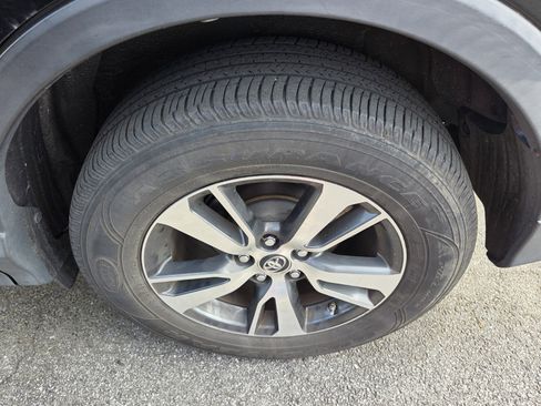 Used 2016 Toyota RAV4 XLE image 6