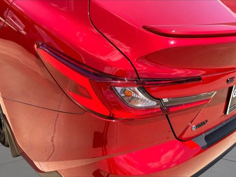 Used 2025 Toyota Camry SE w/ Convenience Package FWD image 28