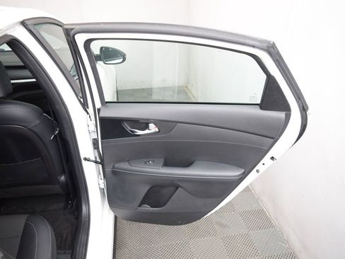 Used 2021 Kia Forte GT-Line image 13