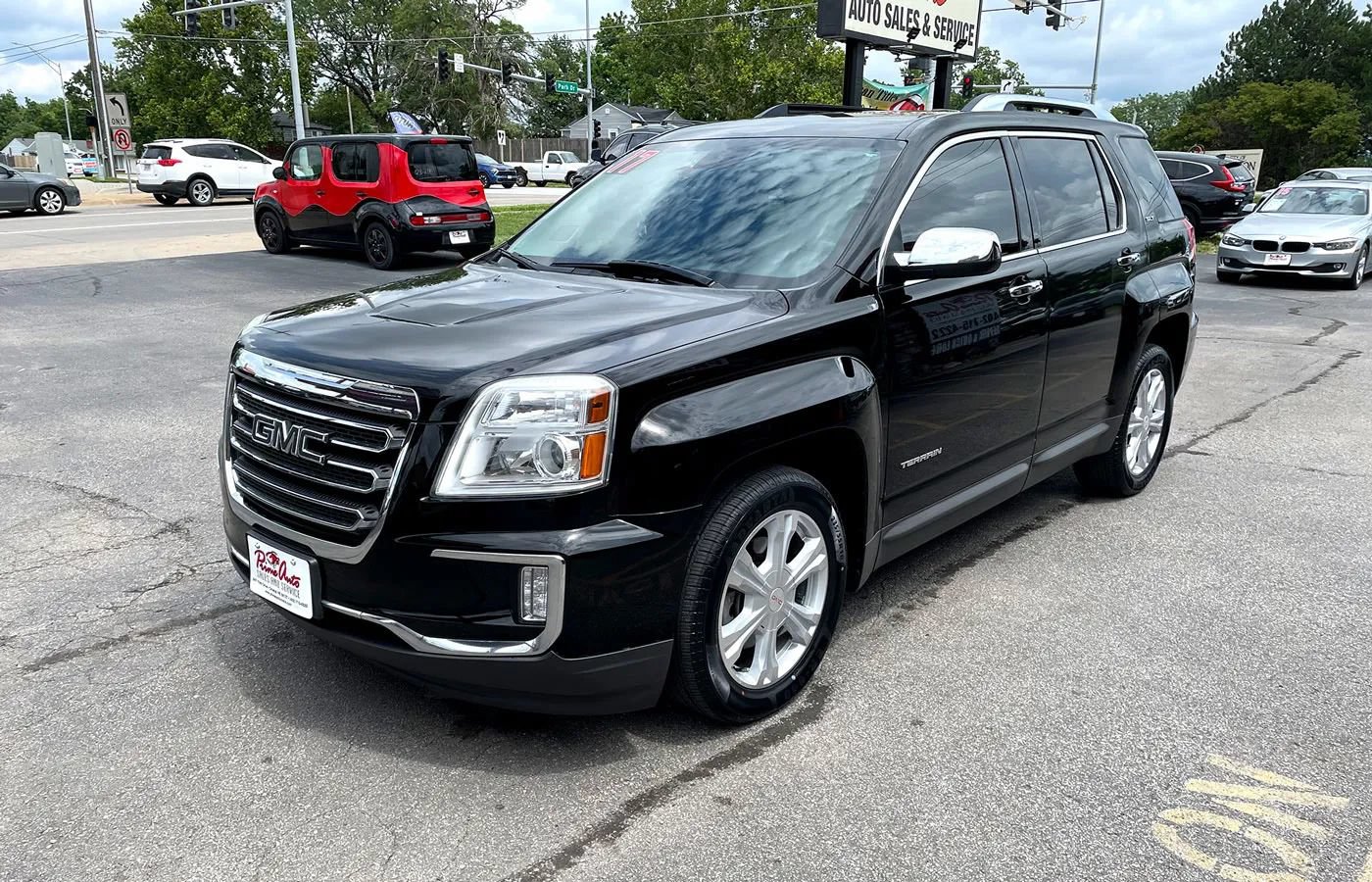 Used 2017 GMC Terrain SLT AWD/4WD image 2