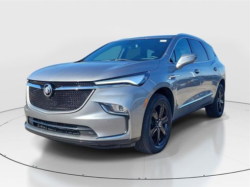 Used 2024 Buick Enclave Essence w/ Sport Touring Edition FWD image 2