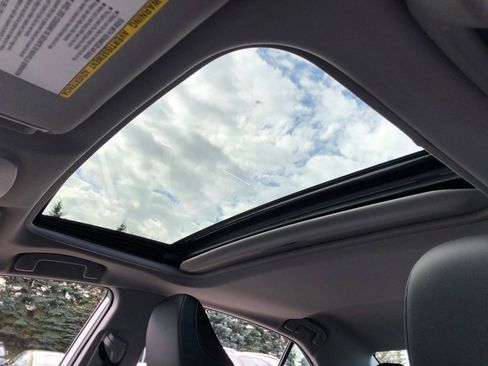 Used 2022 Toyota Camry SE image 15