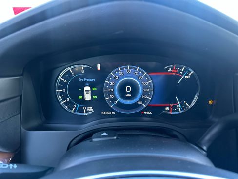 Used 2017 Cadillac Escalade Premium Luxury image 16