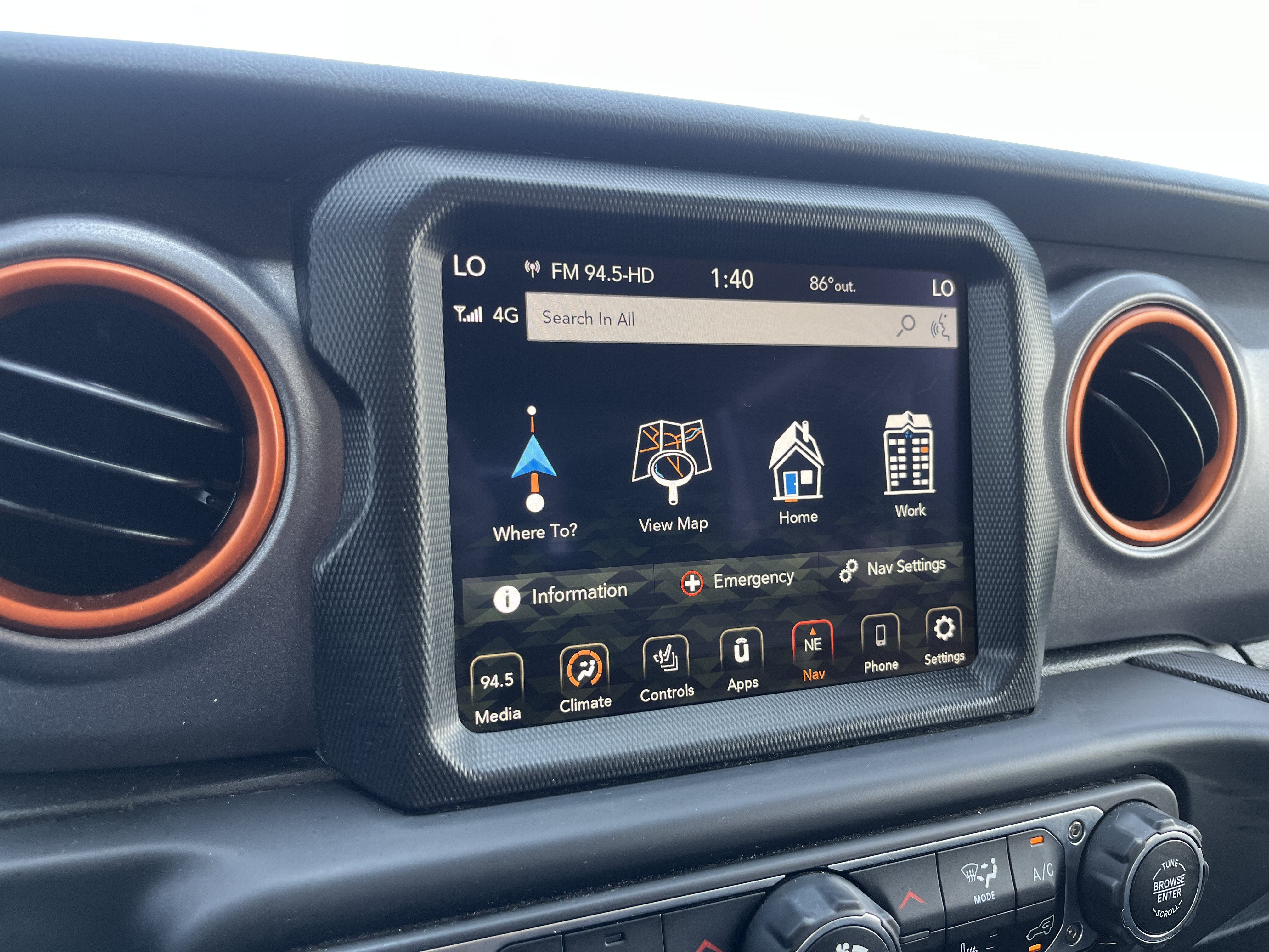 Used 2023 Jeep Gladiator Mojave w/ LED Lighting Group AWD/4WD image 25
