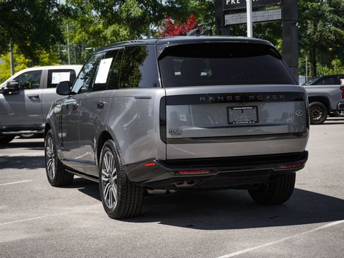 Used 2023 Land Rover Range Rover SE AWD/4WD image 8