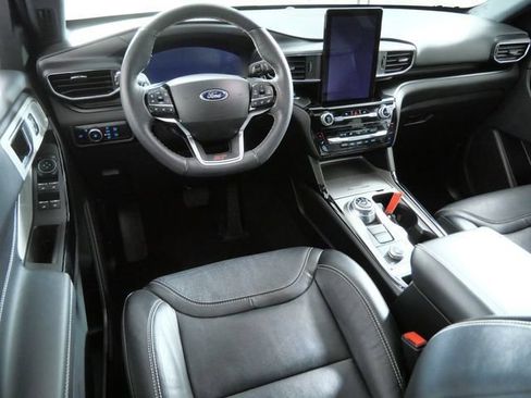 Certified 2023 Ford Explorer ST w/ Equipment Group 401A AWD/4WD image 4