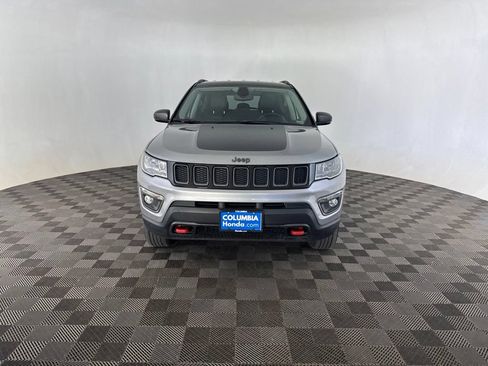 Used 2019 Jeep Compass Trailhawk AWD/4WD image 2