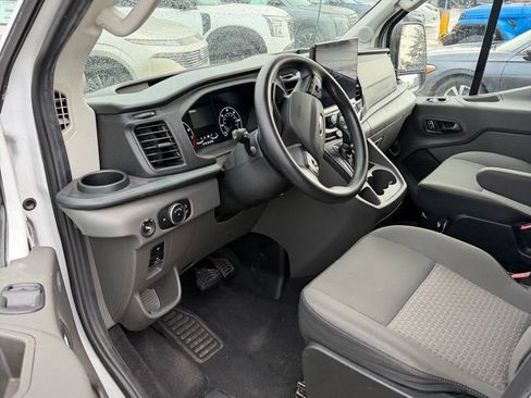 Used 2024 Ford Transit 350 XLT RWD image 7