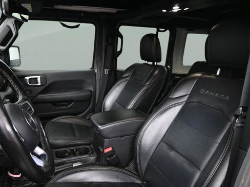 Used 2020 Jeep Wrangler Unlimited Sahara AWD/4WD image 33