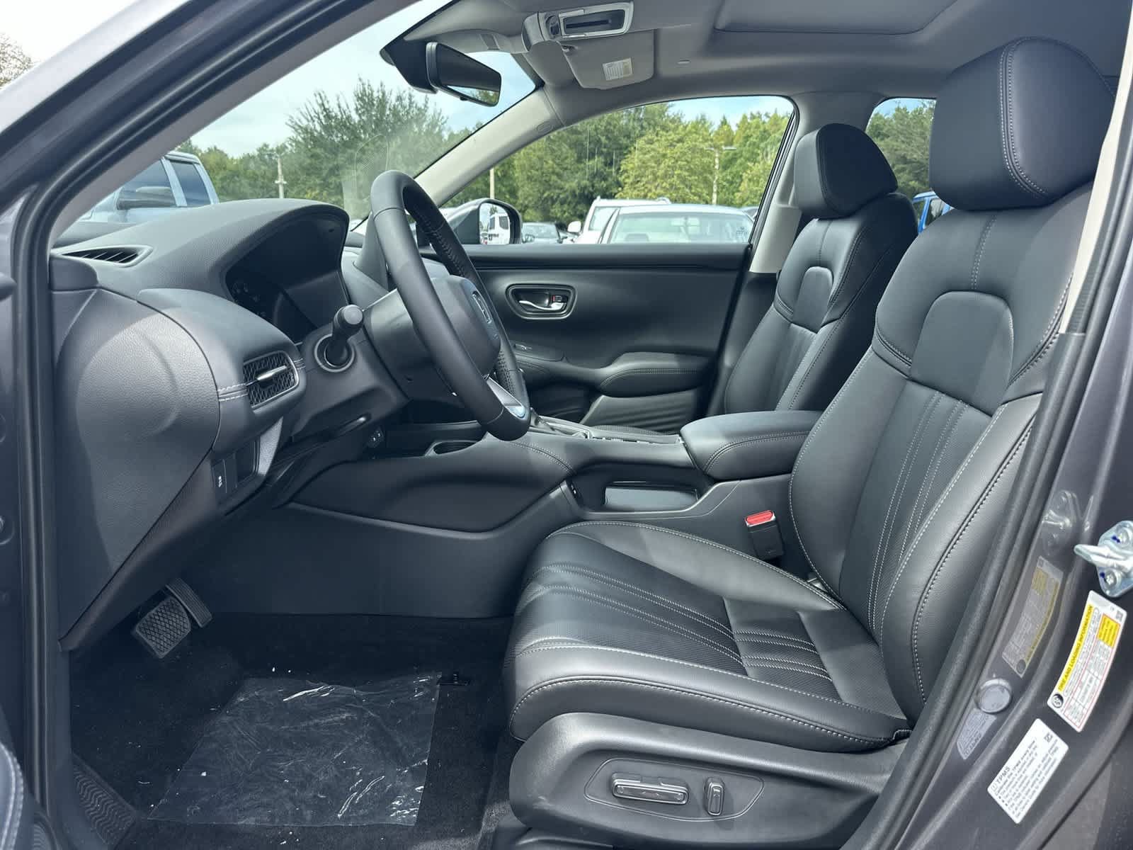 New 2027 Honda HR-V EX-L image 13