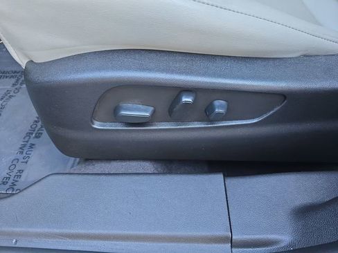 Used 2022 Cadillac XT4 Premium Luxury w/ Safety Alert Package image 29