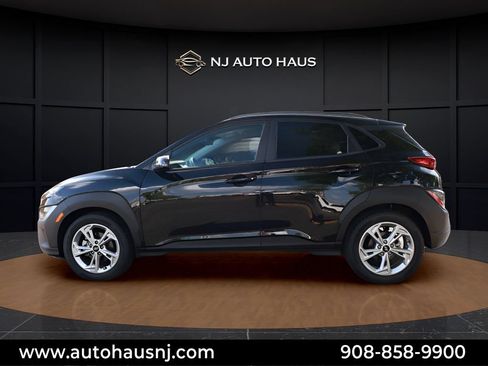 Used 2022 Hyundai Kona SEL w/ Cargo Package FWD image 7