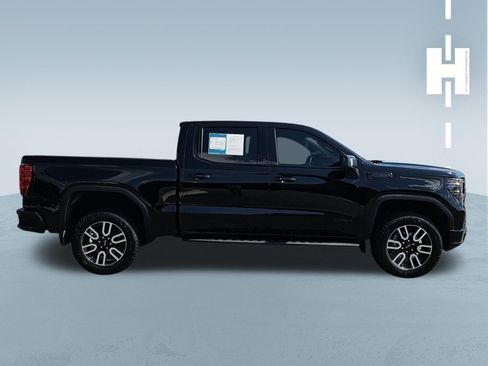 Used 2023 GMC Sierra 1500 AT4 w/ Technology Package AWD/4WD image 3