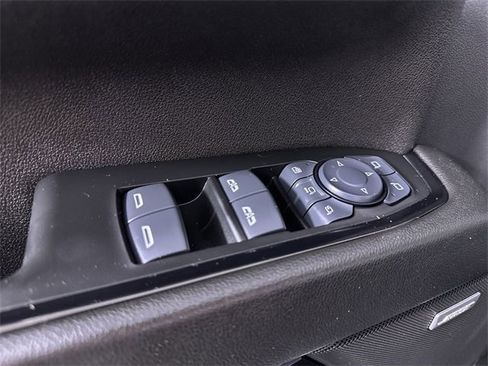 Used 2025 GMC Sierra 2500 AT4 image 24