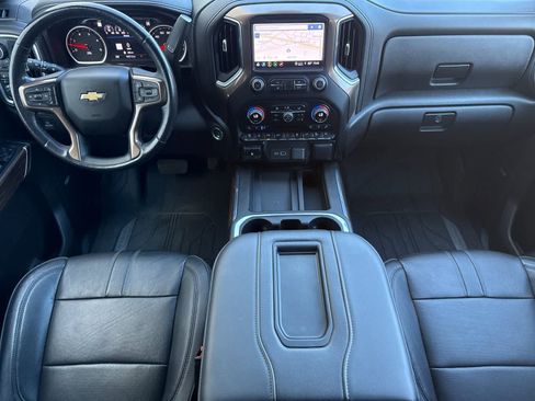 Used 2022 Chevrolet Silverado 2500 High Country w/ Z71 Off-Road Package AWD/4WD image 3