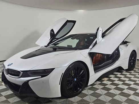 Used 2019 BMW i8 Coupe image 6