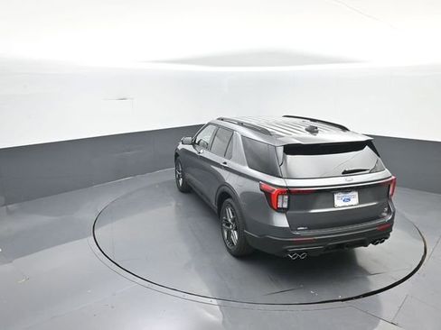 New 2026 Ford Explorer ST image 27
