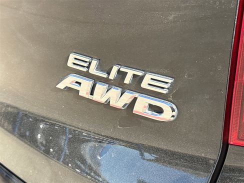 Used 2023 Honda Passport Elite image 9
