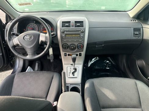 Used 2010 Toyota Corolla S image 13