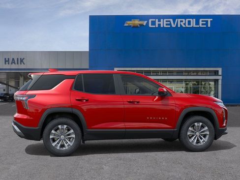 New 2026 Chevrolet Equinox LT w/ Safety and Technology Package FWD image 5