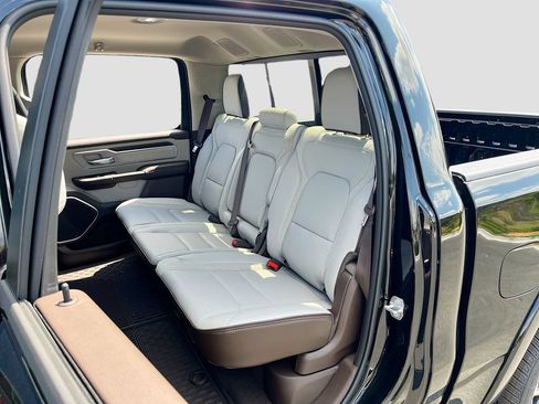 Used 2025 RAM 1500 Laramie AWD/4WD image 25