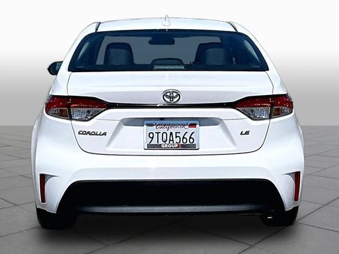 Used 2024 Toyota Corolla LE FWD image 4
